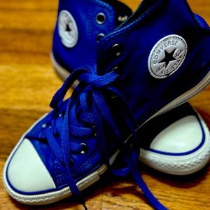 Slightly all commerce size 7 royal blue